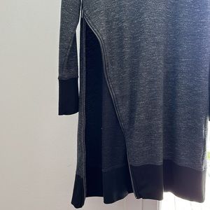 BANANA REPUBLIC dress-length sweatshirt, asymmetrical zip to ribs